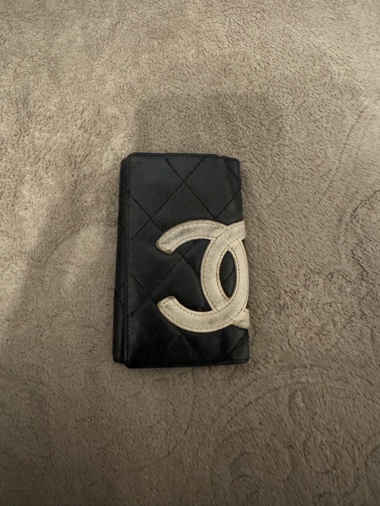 CHANEL Accessories - CHANEL Black Quilted Leather Card Case with White CC Accent
